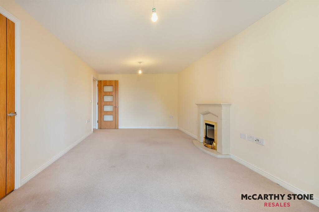 Additional property image - Cornmantle Court, Parsonage Barn Lane, Ringwood, Hampshire, BH24  1WJ