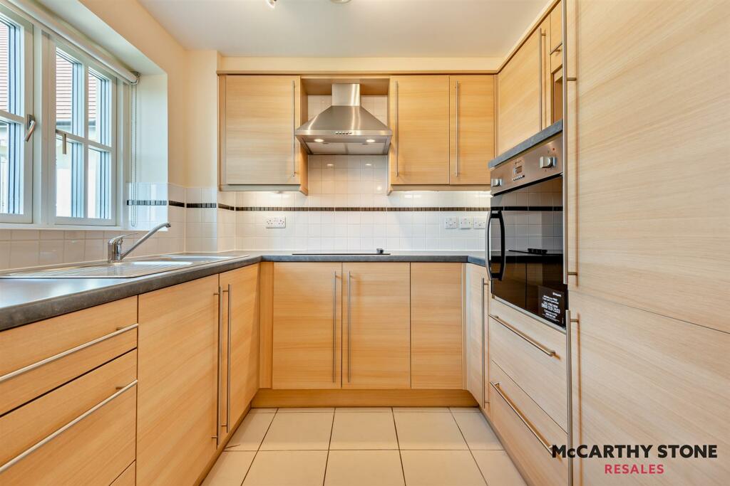Additional property image - Cornmantle Court, Parsonage Barn Lane, Ringwood, Hampshire, BH24  1WJ