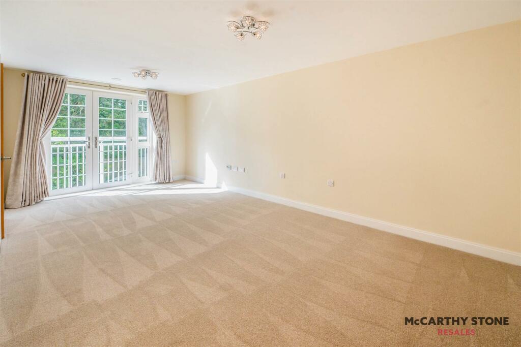 Additional property image - Brueton Place, 218 - 220 Blossomfield Road, Solihull, B91 1PT