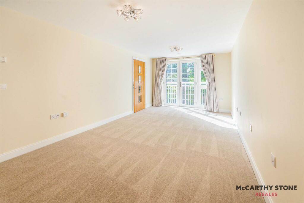 Additional property image - Brueton Place, 218 - 220 Blossomfield Road, Solihull, B91 1PT