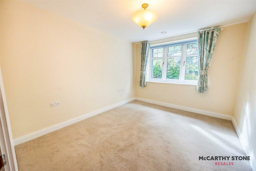 Additional property image - Brueton Place, 218 - 220 Blossomfield Road, Solihull, B91 1PT