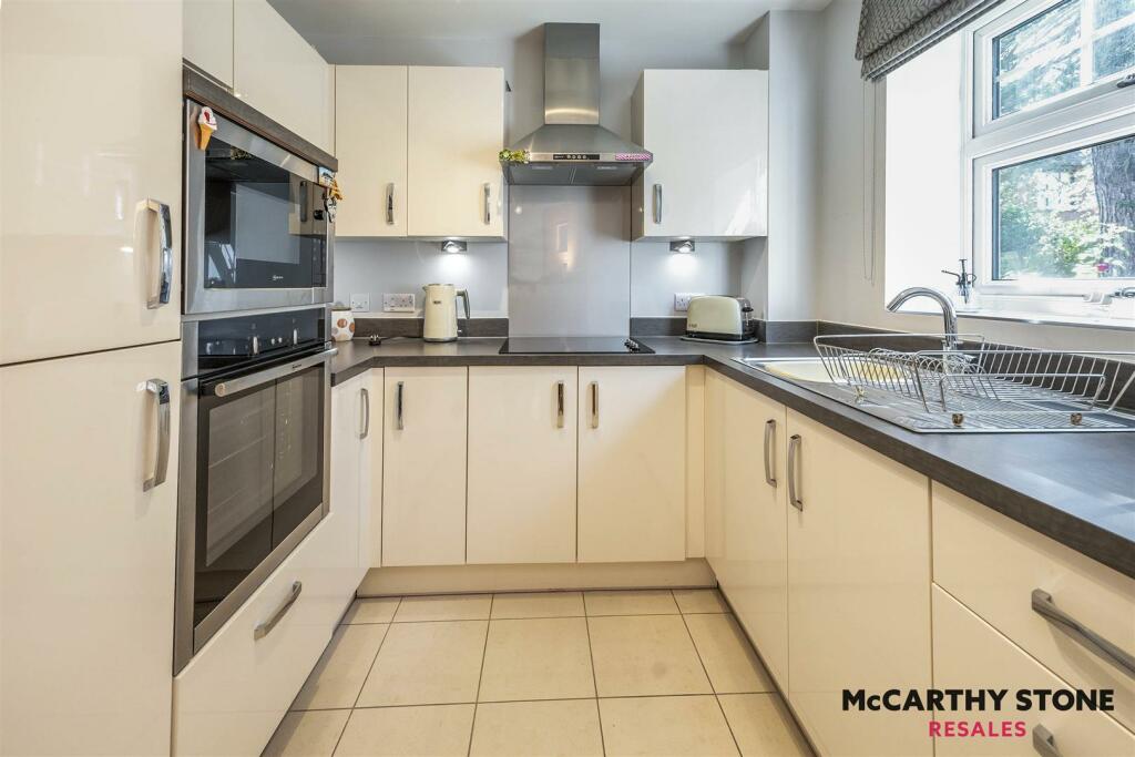 Additional property image - Brueton Place, Blossomfield Road, Solihull, B91 1PT