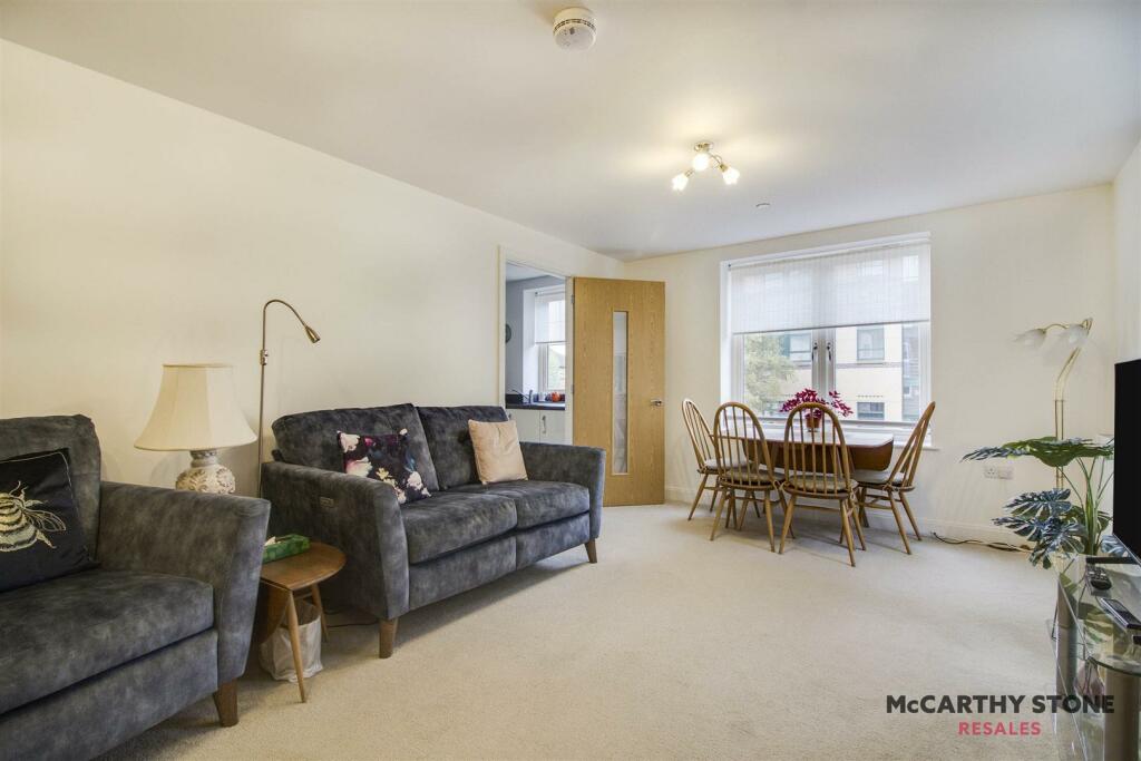 Additional property image - Great North Road, Hatfield