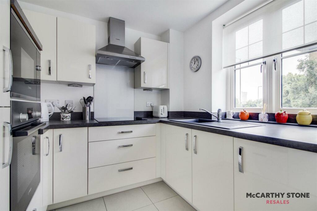 Additional property image - Great North Road, Hatfield