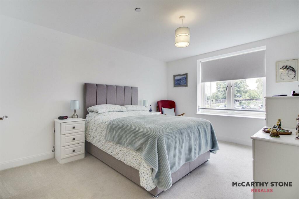 Additional property image - Great North Road, Hatfield
