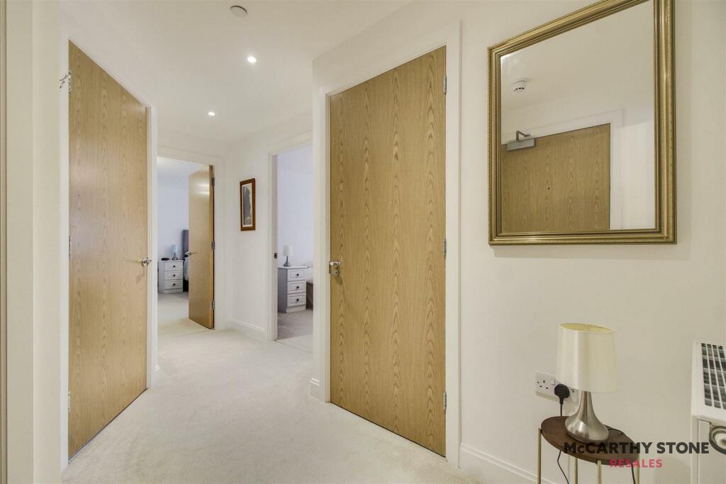 Additional property image - Great North Road, Hatfield