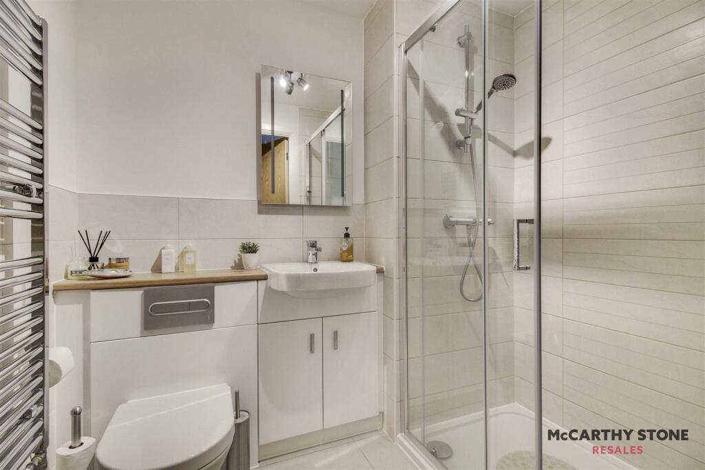 Additional property image - Great North Road, Hatfield