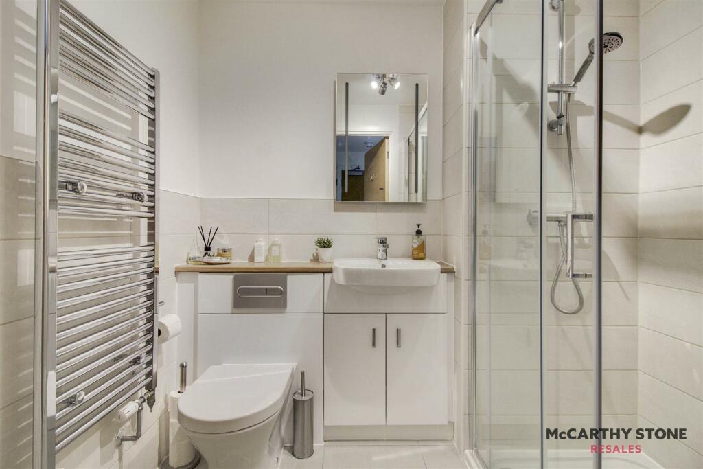 Additional property image - Great North Road, Hatfield