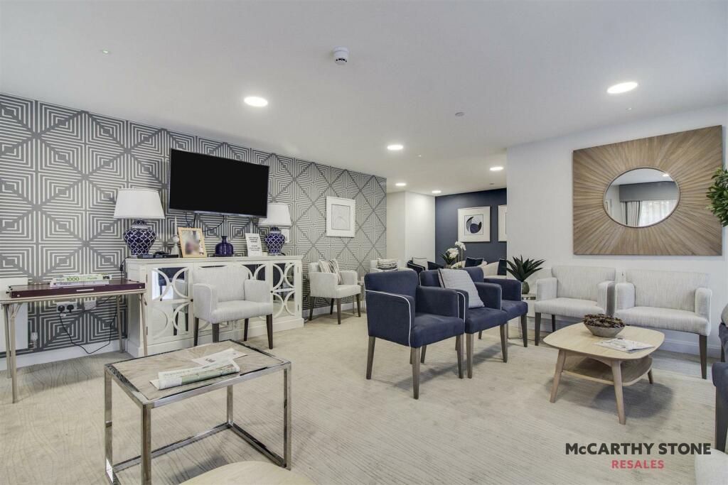 Additional property image - Great North Road, Hatfield