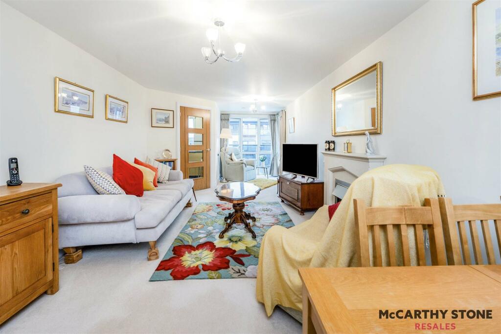 Additional property image - Wilton Court, Southbank Road, Kenilworth,