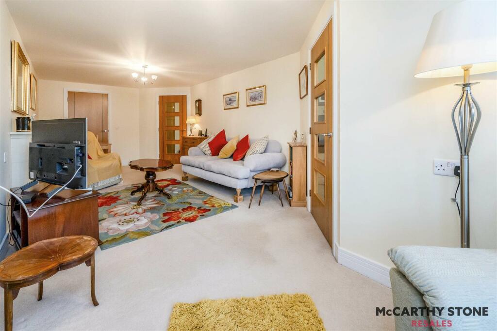 Additional property image - Wilton Court, Southbank Road, Kenilworth,