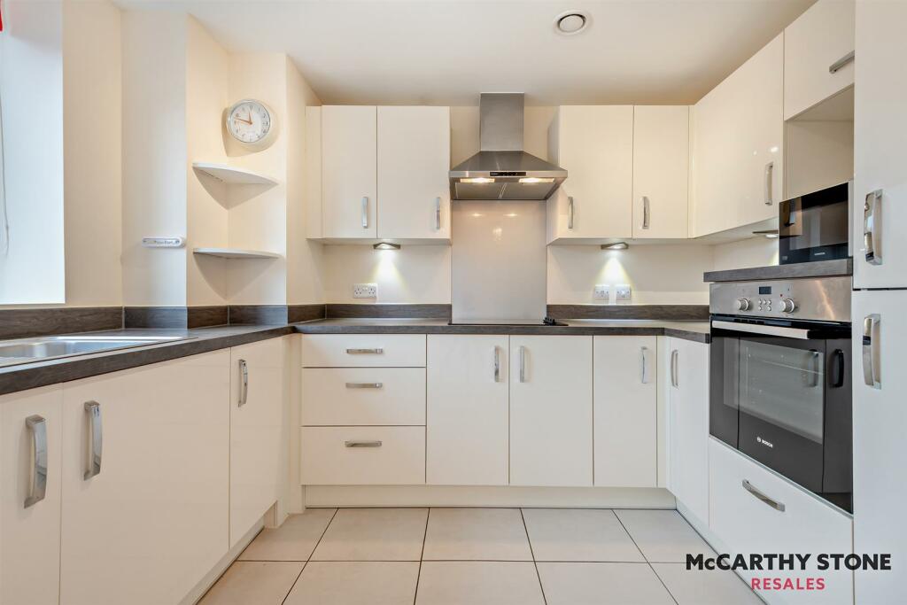 Additional property image - Macaulay Road, Broadstone, Dorset, BH18 8AR