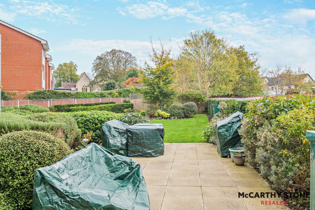 Additional property image - Macaulay Road, Broadstone, Dorset, BH18 8AR