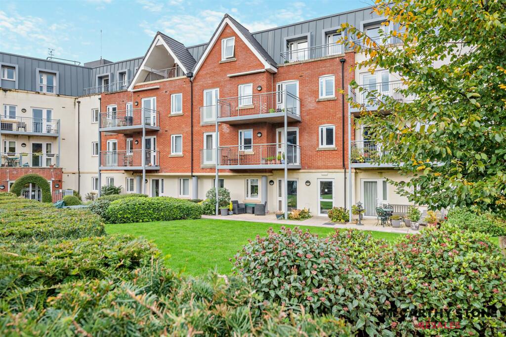 Additional property image - Macaulay Road, Broadstone, Dorset, BH18 8AR