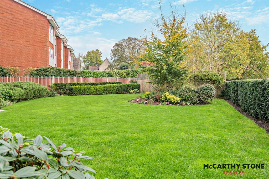 Additional property image - Macaulay Road, Broadstone, Dorset, BH18 8AR