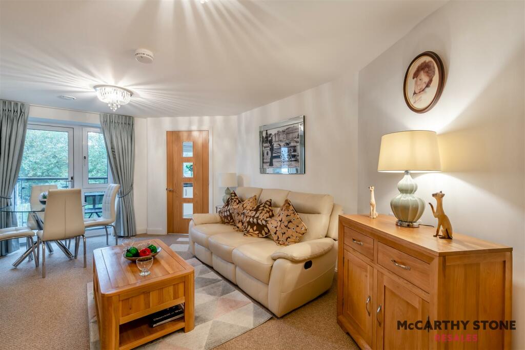 Additional property image - Miami House, Princes Road, Chelmsford, CM2 9GE