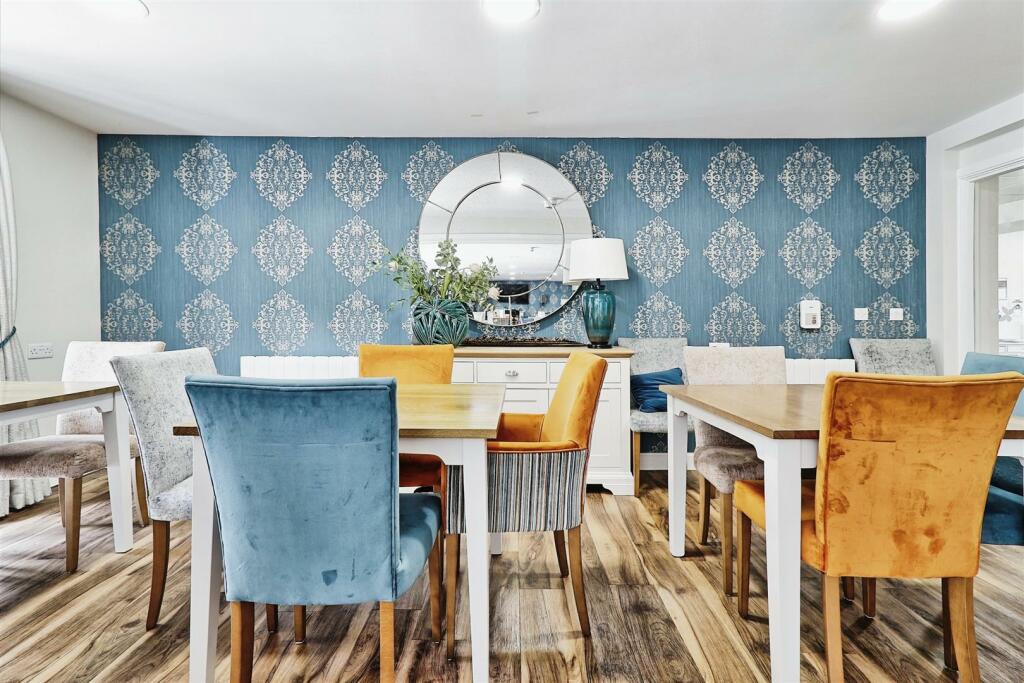 Additional property image - Miami House, Princes Road, Chelmsford, CM2 9GE