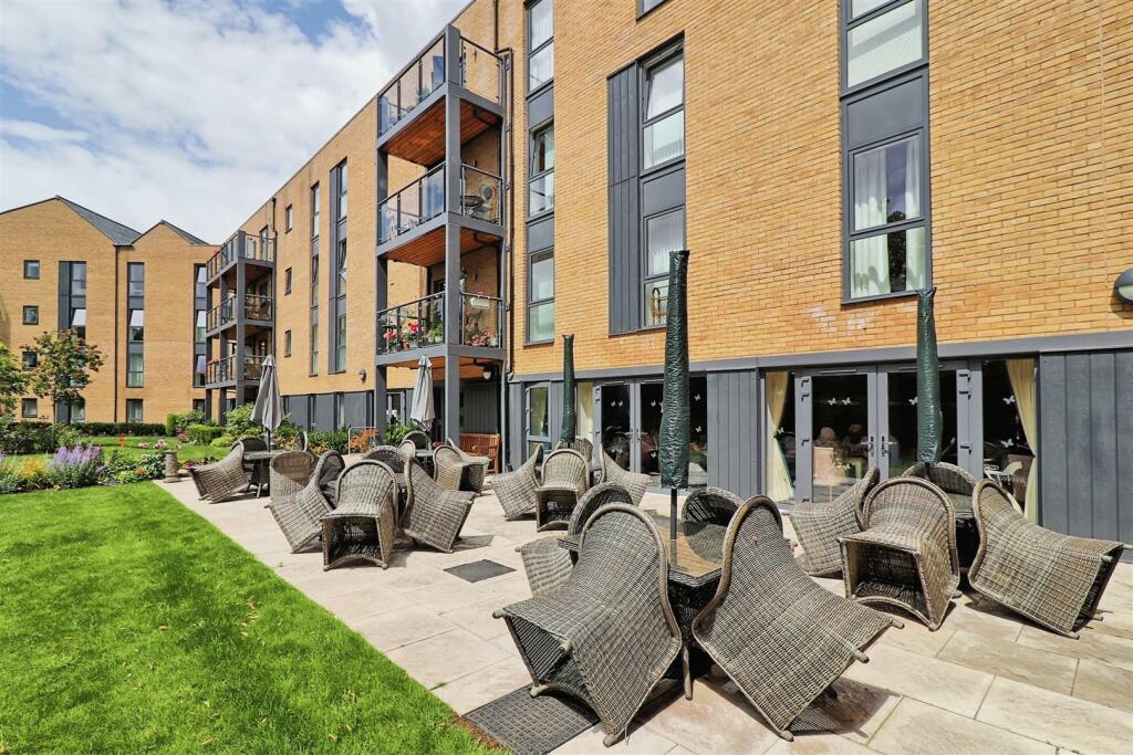 Additional property image - Miami House, Princes Road, Chelmsford, CM2 9GE