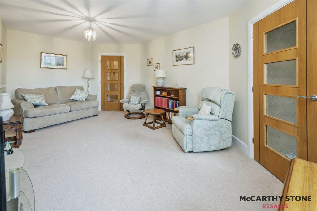 Additional property image - Salmon Court, Stratford Road, Wellesbourne, Warwick
