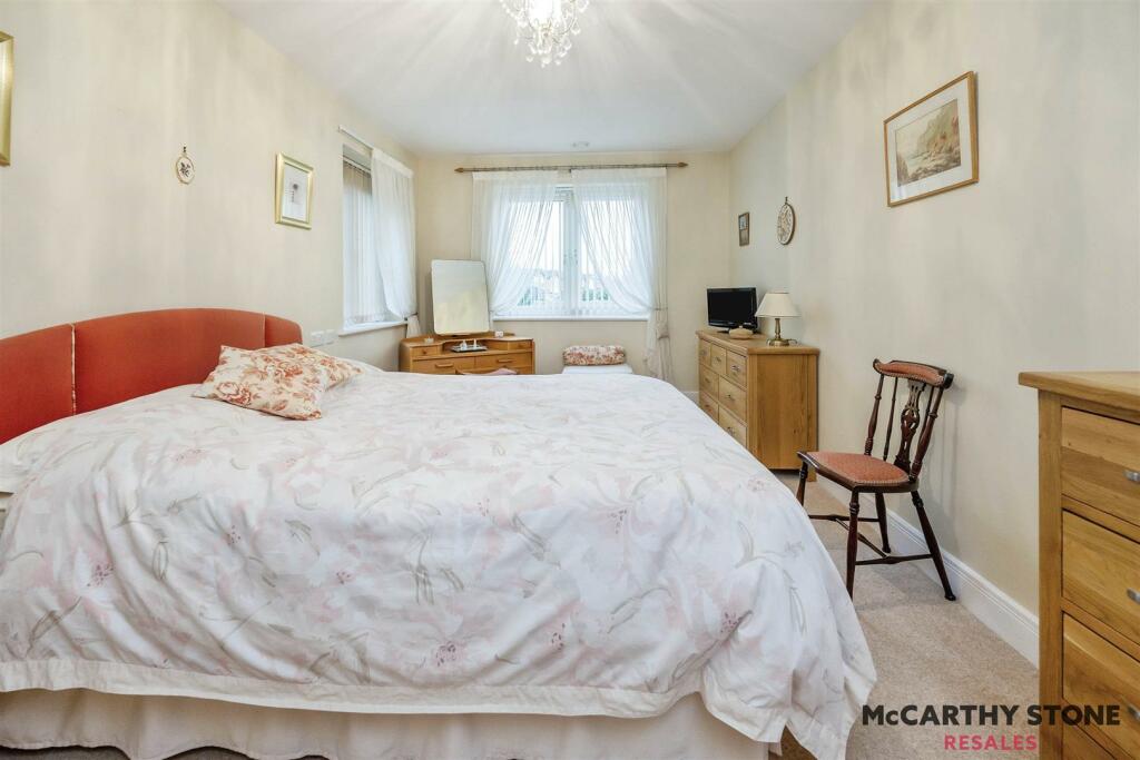 Additional property image - Salmon Court, Stratford Road, Wellesbourne, Warwick