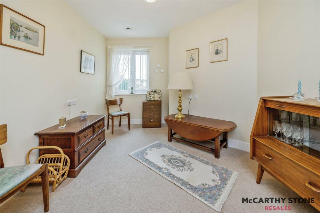 Additional property image - Salmon Court, Stratford Road, Wellesbourne, Warwick