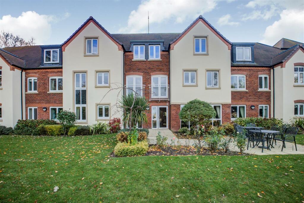 Additional property image - Salmon Court, Stratford Road, Wellesbourne, Warwick