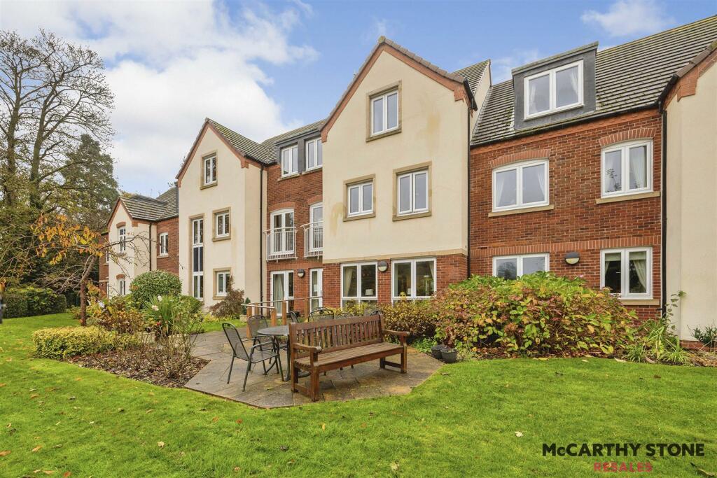 Additional property image - Salmon Court, Stratford Road, Wellesbourne, Warwick