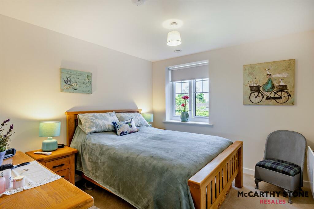 Additional property image - Hooton Road, Willaston, Neston