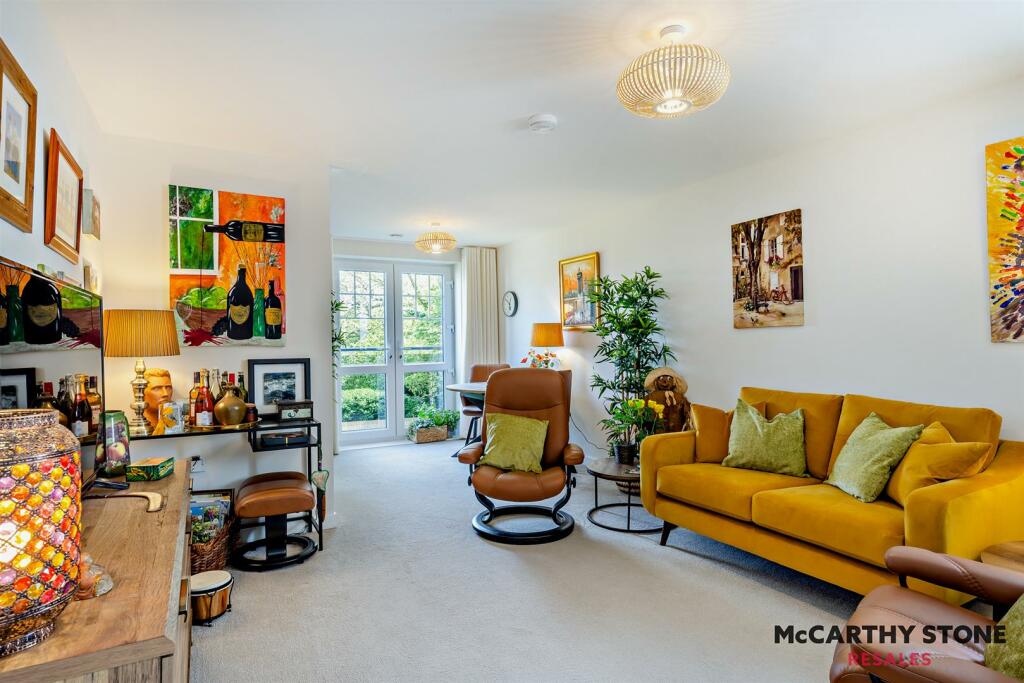 Additional property image - Hooton Road, Willaston, Neston