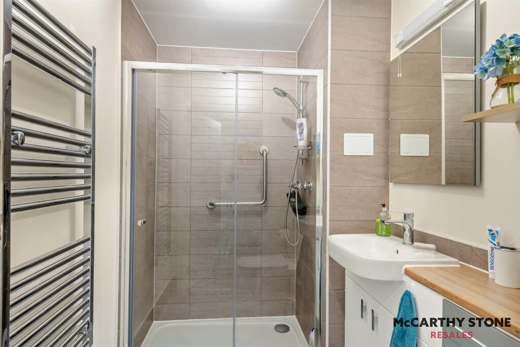Additional property image - Hooton Road, Willaston, Neston