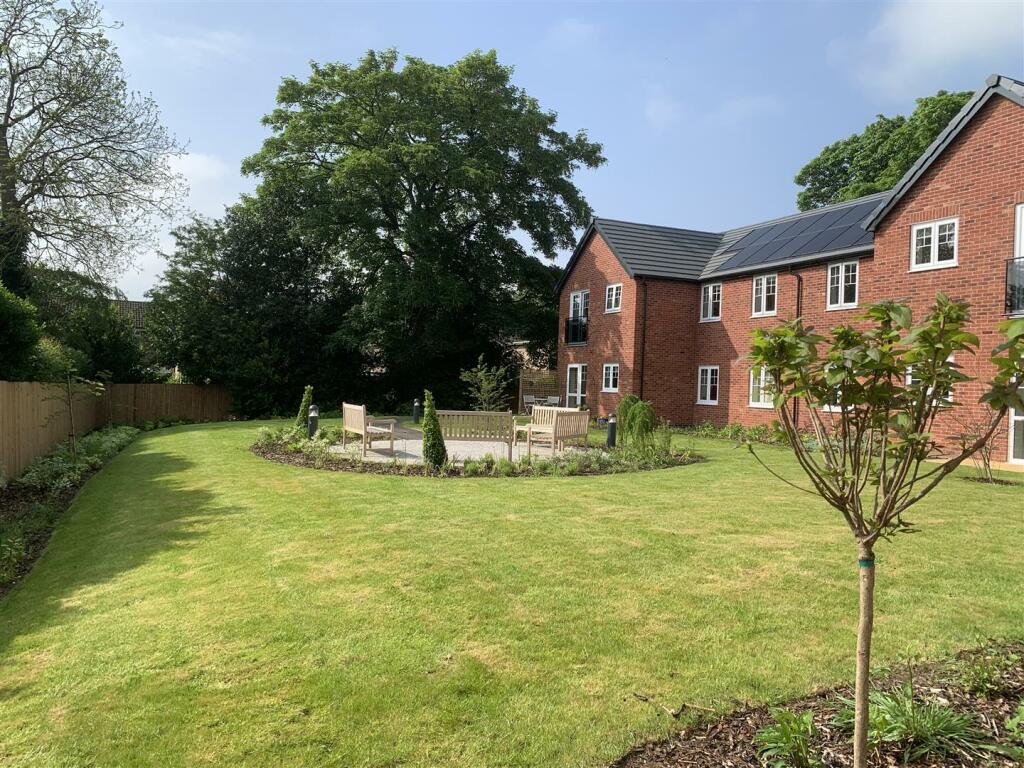 Additional property image - Hooton Road, Willaston, Neston