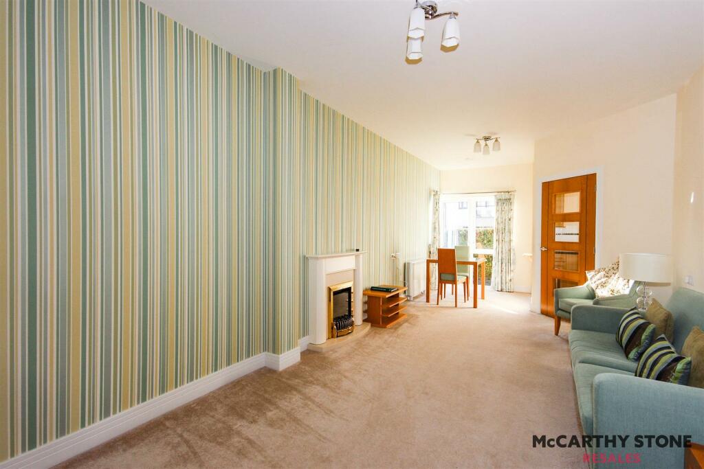 Additional property image - Wilton Court, Southbank Road, Kenilworth, Warwickshire, CV8 1RX