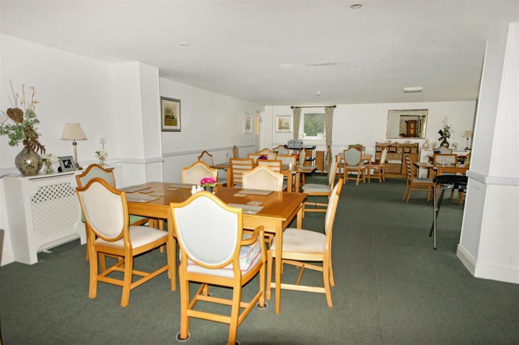 Additional property image - Cherrett Court, Ringwood Road, Ferndown, BH22 9FEn