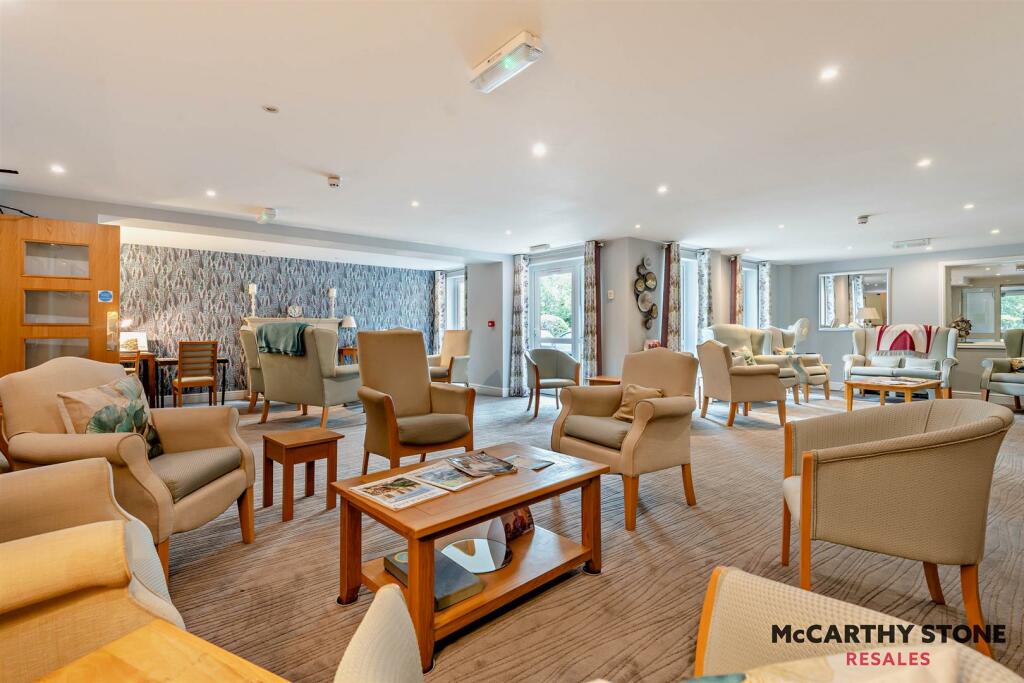 Additional property image - Cherrett Court, Ringwood Road, Ferndown, BH22 9FEn