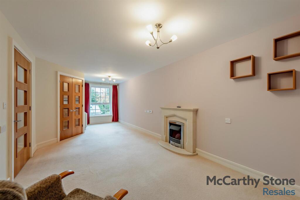 Additional property image - Claridge House, Littlehampton, West Sussex, BN17 5FE