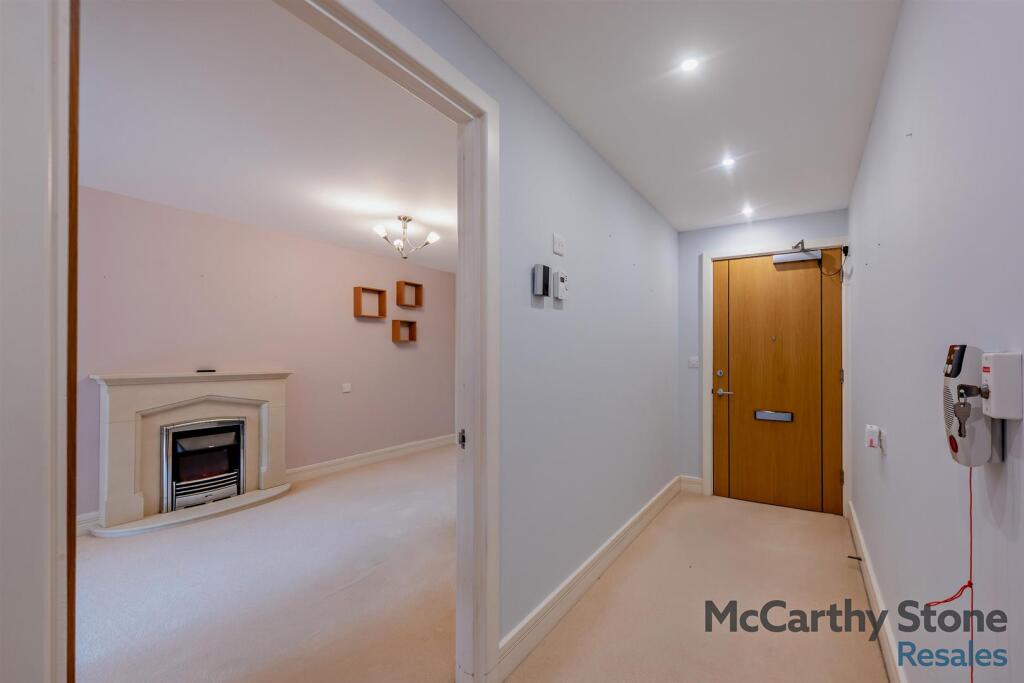 Additional property image - Claridge House, Littlehampton, West Sussex, BN17 5FE