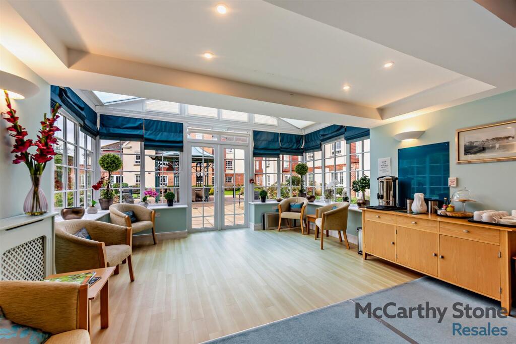 Additional property image - Claridge House, Littlehampton, West Sussex, BN17 5FE