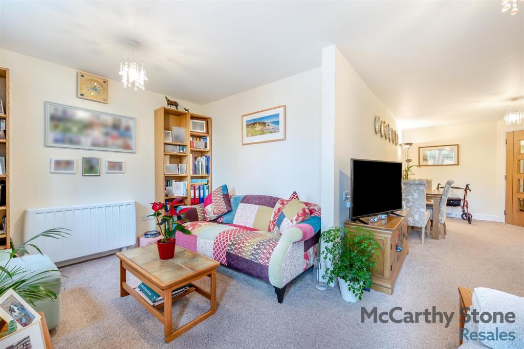 Additional property image - Wilton Court, Southbank Road, Kenilworth