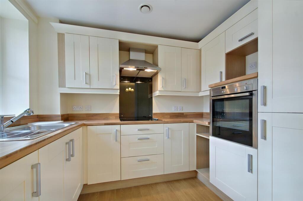 Additional property image - Barnhill Court, Barnhill Road, Chipping Sodbury, Bristol