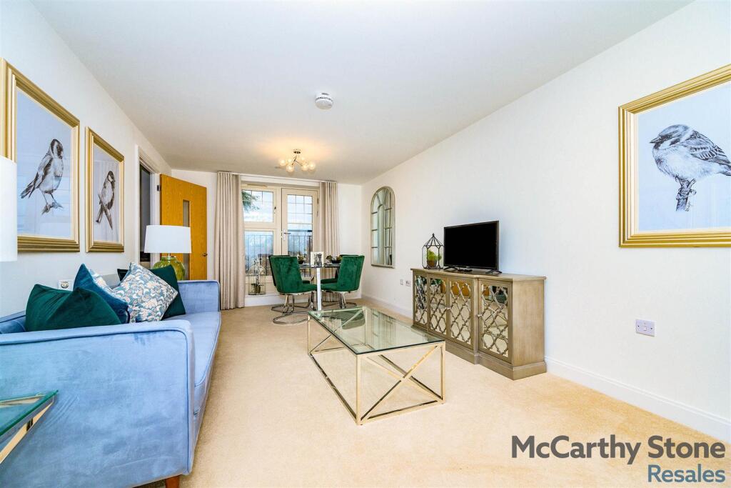 Additional property image - Great North Road, Hatfield