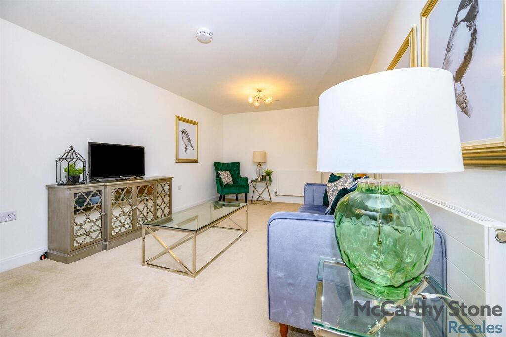 Additional property image - Great North Road, Hatfield