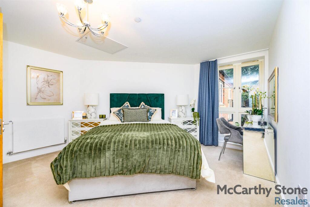 Additional property image - Great North Road, Hatfield