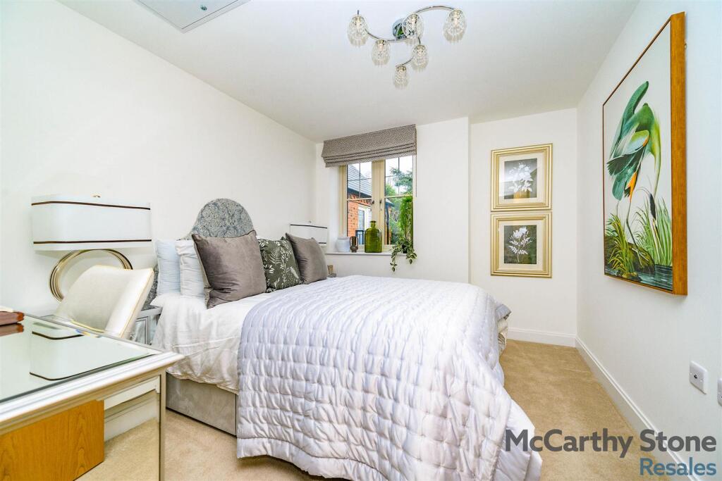 Additional property image - Great North Road, Hatfield