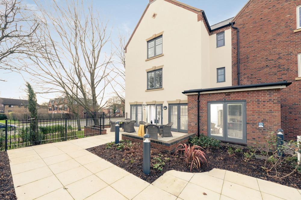 Additional property image - Great North Road, Hatfield