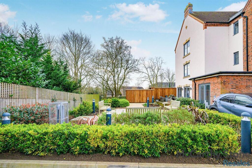 Additional property image - Great North Road, Hatfield