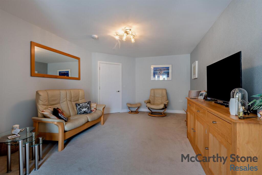 Additional image 5 of Walnut Tree Place, Goring Street, Goring-By-Sea