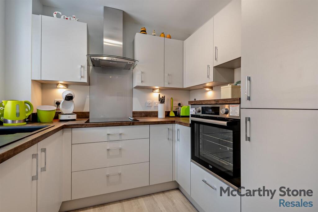 Additional image 8 of Walnut Tree Place, Goring Street, Goring-By-Sea