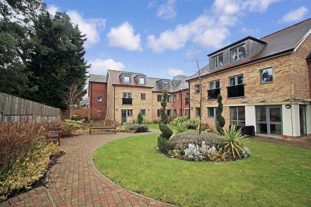 Main image of property: 8 Westonia Court, 582-592 Wellingborough Road, Northampton