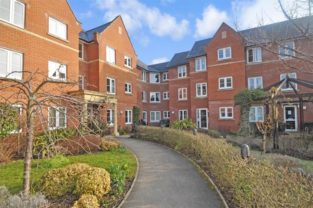 Main image of property: Foxhall Court, School Lane, Banbury