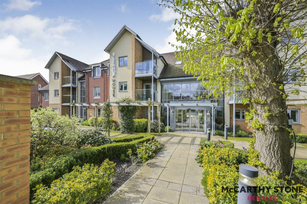 1 bedroom apartment for sale in Eleanor House, London Road, St. Albans . AL1 1NR, AL1